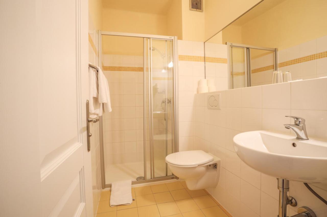Hotel Kavalir Karlovy Vary Dış mekan fotoğraf