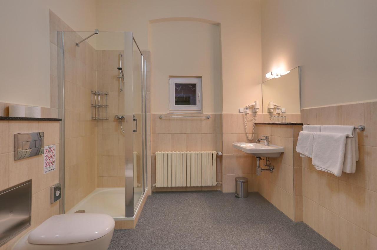 Hotel Kavalir Karlovy Vary Dış mekan fotoğraf
