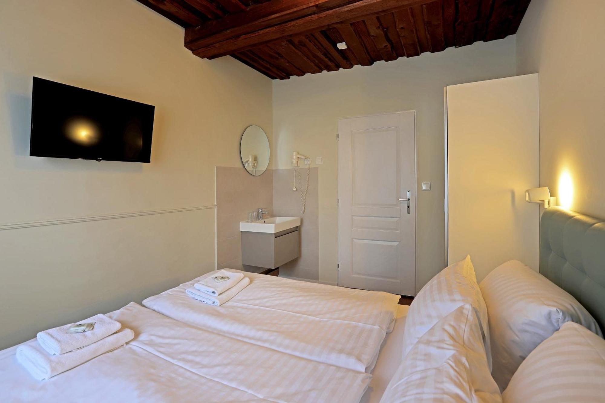 Hotel Kavalir Karlovy Vary Dış mekan fotoğraf