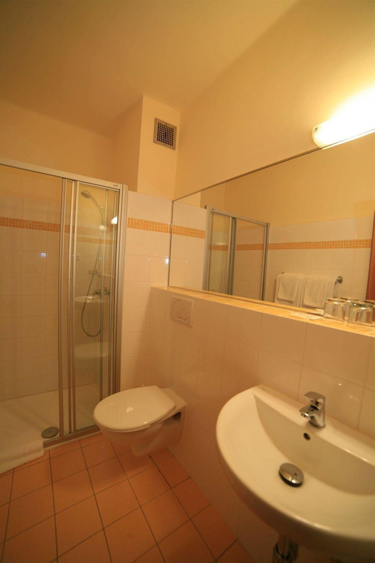 Hotel Kavalir Karlovy Vary Dış mekan fotoğraf